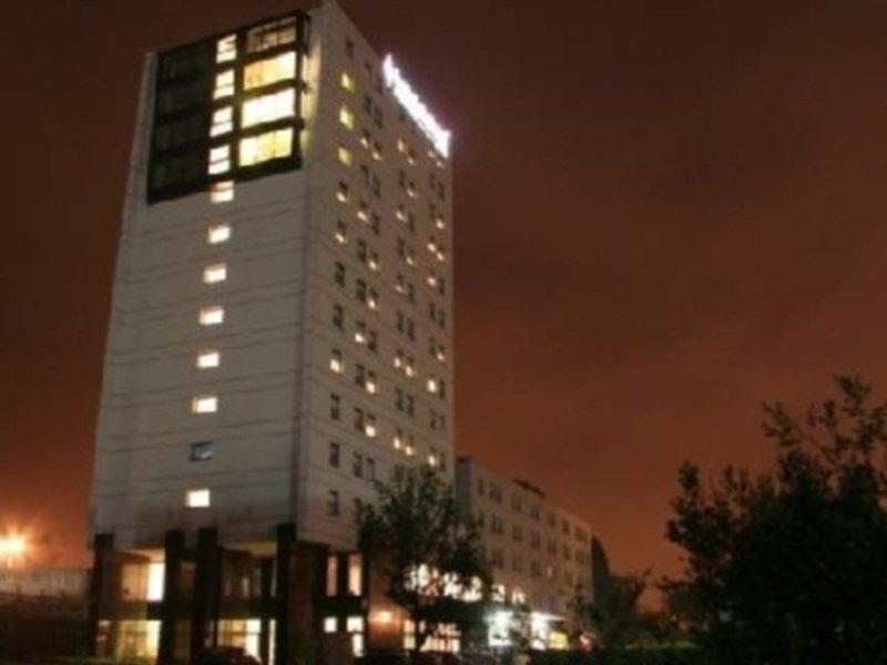 Economy Silesian Hotel 카토비체 외부 사진